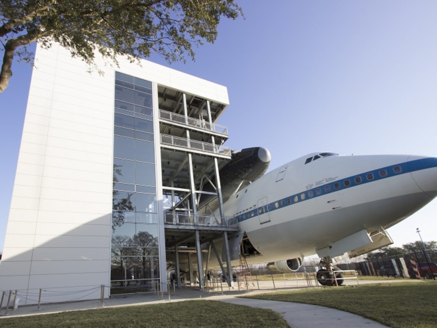 NASA 747 Tower side view